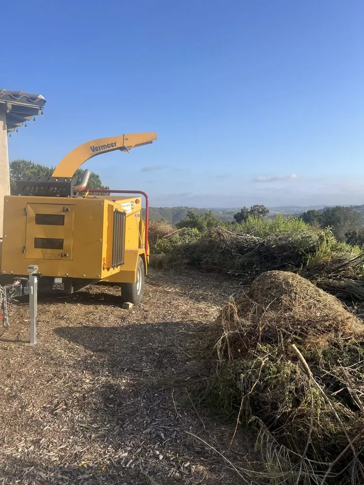 Professional lawn care service experts serving Poway, CA - Jared's Landscaping