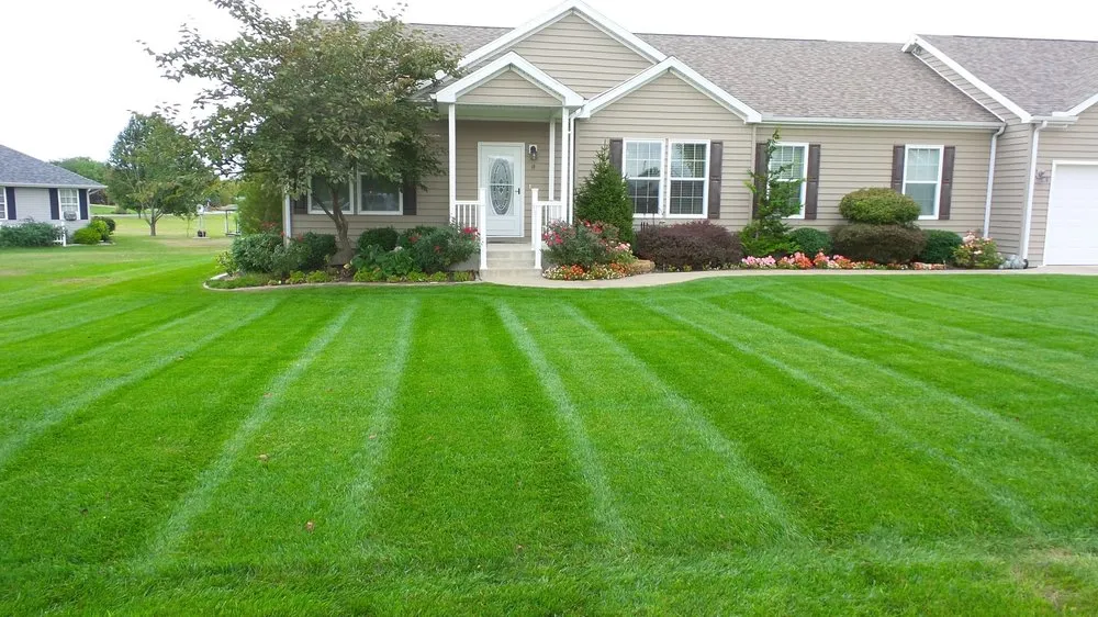 Custom garden landscaping for beautiful yards in Barnett, MO by Jarmon Lawn Care