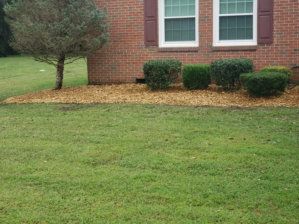 Local landscaping services with custom design in Murfreesboro, TN by Jarrard's Lawn and Pressure Washing Service