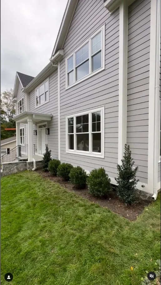 Custom lawn care service experts serving Greenwich, CT - Jason Del Vecchio Landscaping