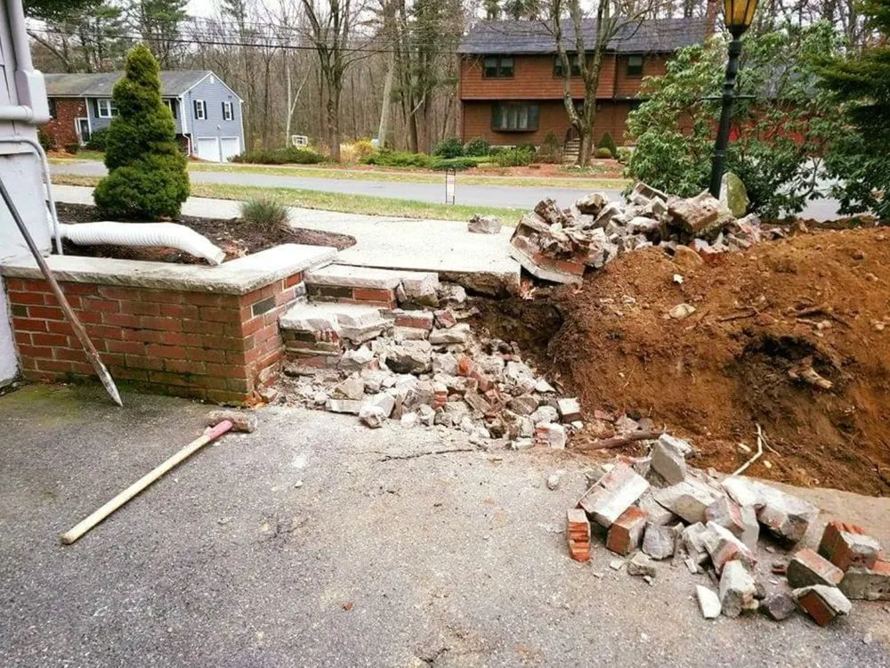 Custom yard cleanup service experts serving Lynn, MA - Jason Landscaping