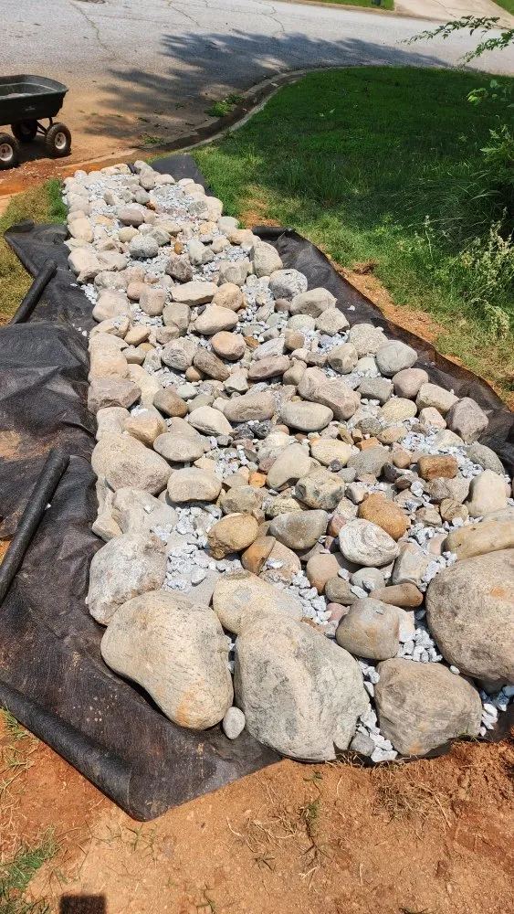 Reliable landscaping services for homes in Simpsonville, SC by Jason Yard Scaping