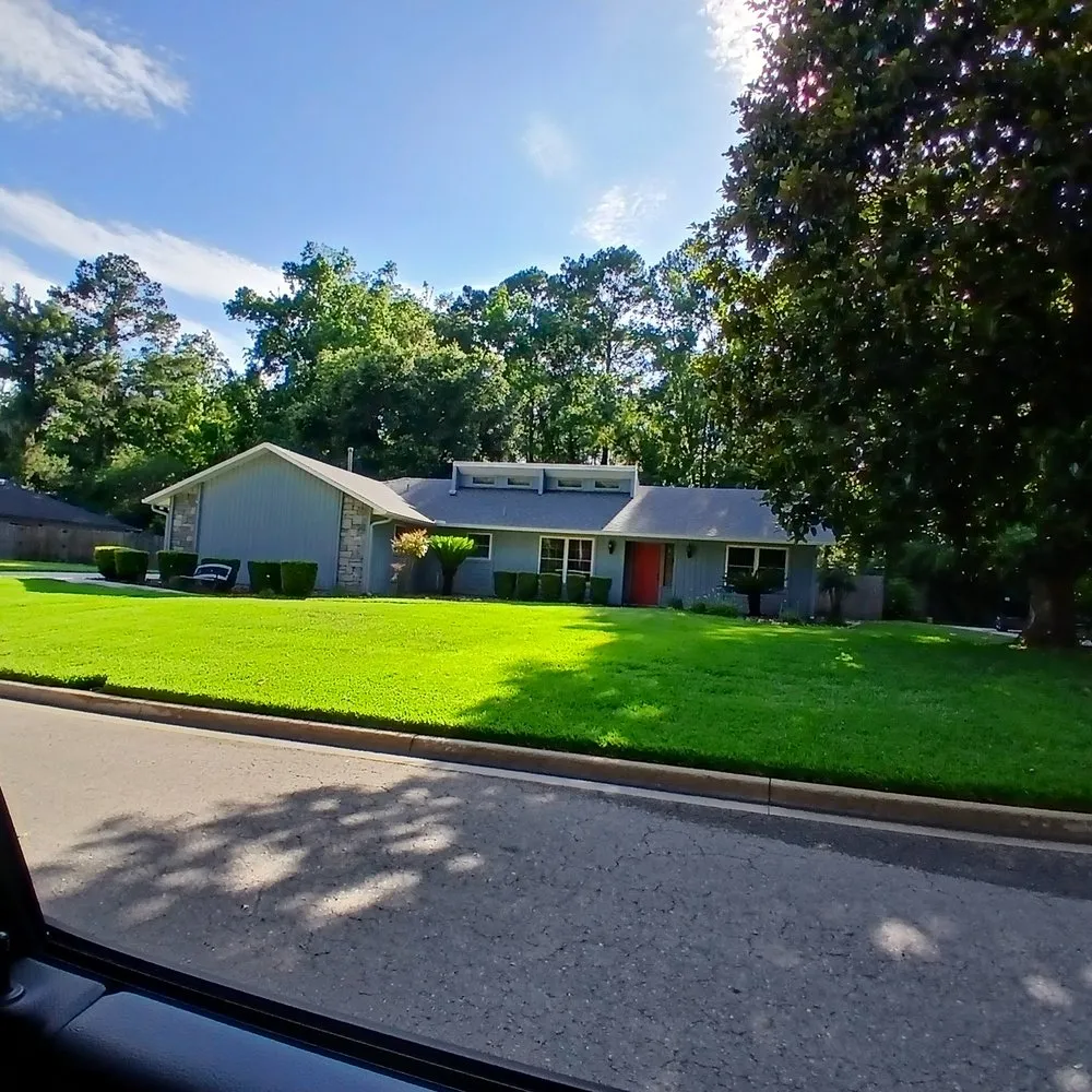 Local garden landscaping experts serving High Springs, FL - Jason's Ideal Lawn Care Service