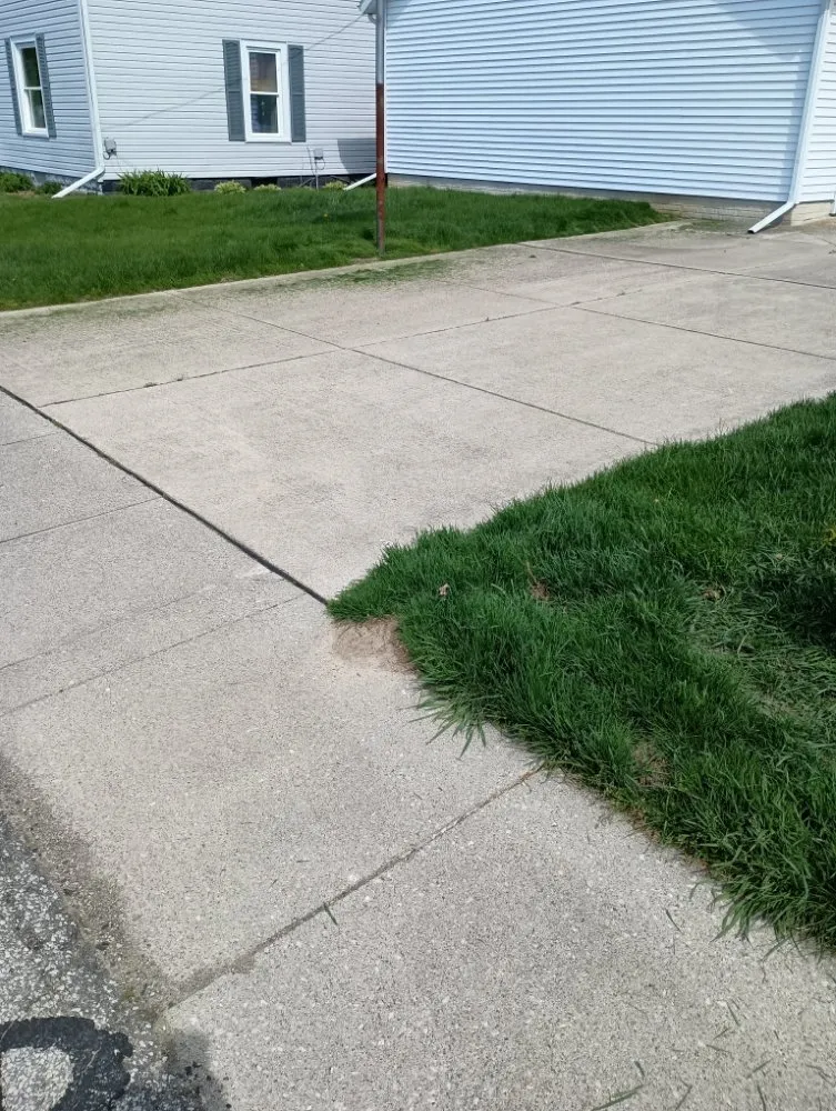 Custom residential landscaping for beautiful yards in Lambertville, MI by Jason's Lawn Care Handyman Service