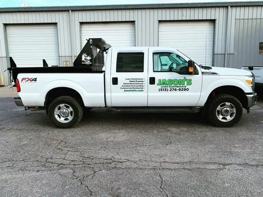 Jason’s Lawn Maintenance Logo