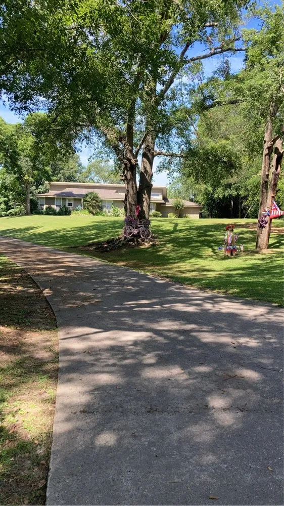 Professional landscaping services for year-round maintenance in LaGrange, GA by Jason’s Lawncare