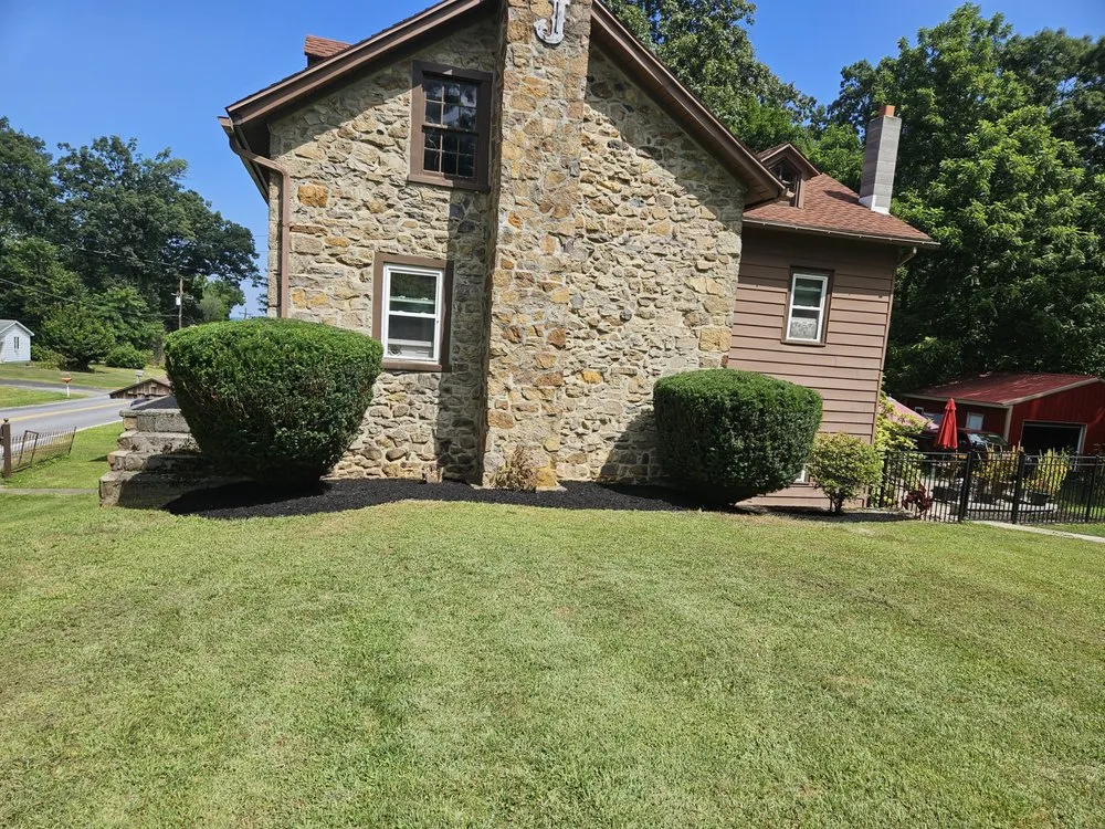 Local lawn care service in Macungie, PA - Jasper Gardening Service