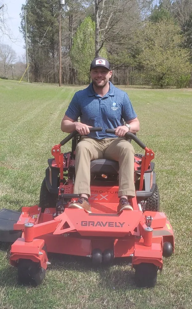 Trusted lawn mowing service in Cordova, AL - Jasper Lawn Care