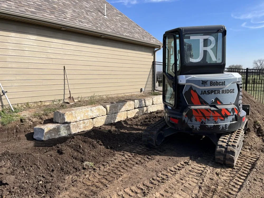 Expert yard cleanup service experts serving Joplin, MO - Jasper Ridge