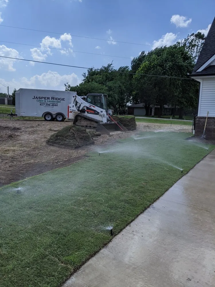 Professional residential landscaping experts serving Joplin, MO - Jasper Ridge