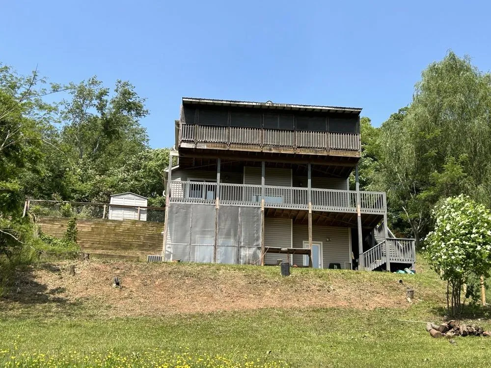 Affordable garden landscaping in Asheville, NC by Jasper’s Mark Lawn Care