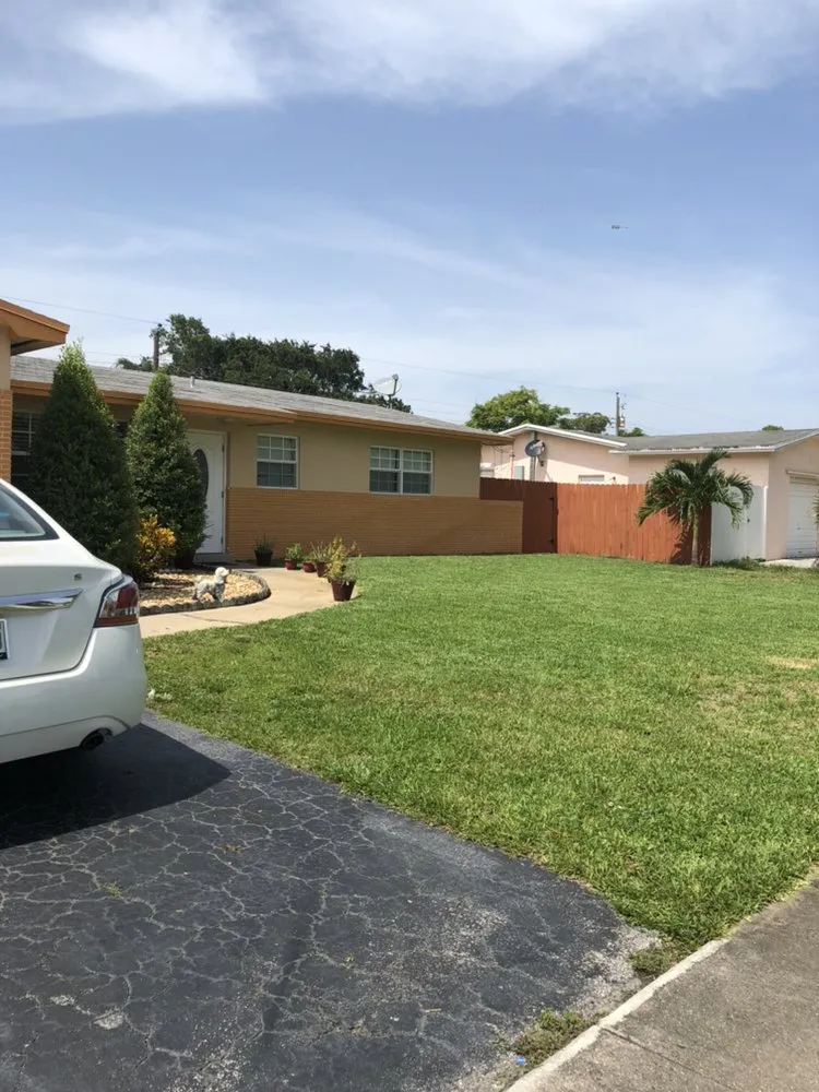 Expert garden landscaping in Homestead, FL by Javes & W Tree Services