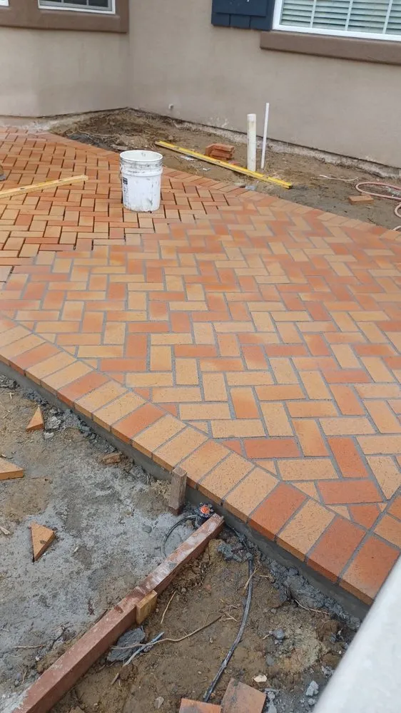 Custom landscaping services experts serving Camp Pendleton North, CA - Javier Landscaping Cutting Trees Consction Cleaning