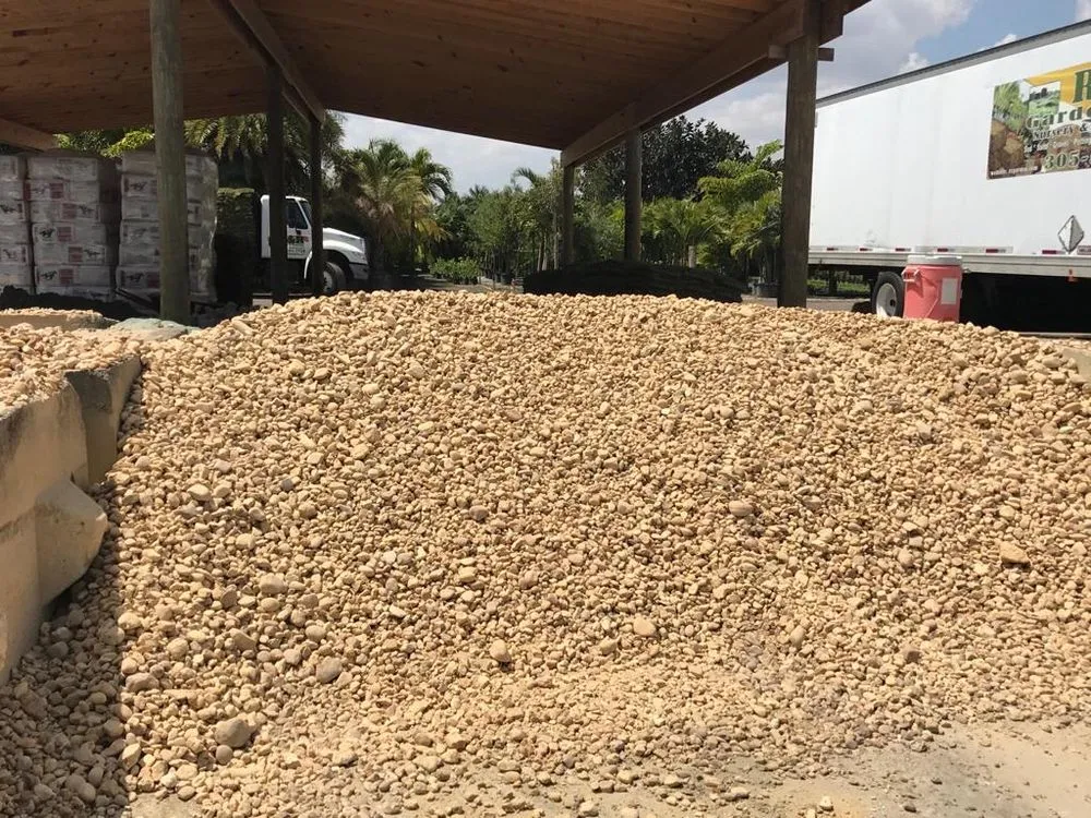 Reliable lawn care service for year-round maintenance across Miami, FL - Javier Landscaping