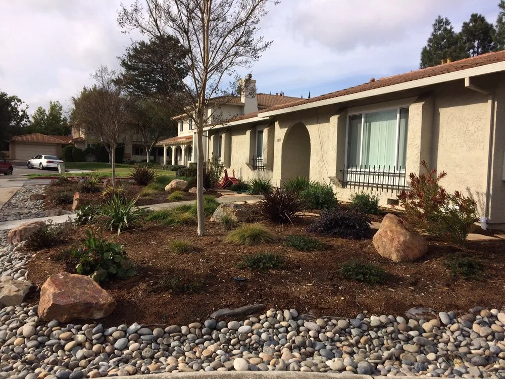 Reliable lawn care service experts serving Santa Clara, CA - Javier Luna Landscaping