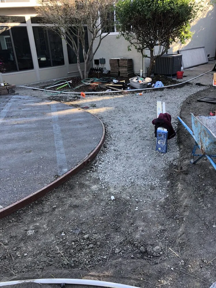 Reliable yard maintenance for residential properties in Santa Clara, CA by Javier Luna Landscaping