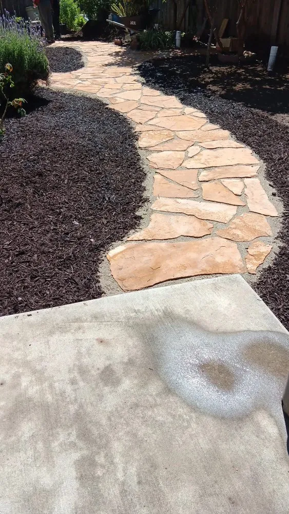 Custom garden landscaping in Oceanside, CA by Javier’s Gardening