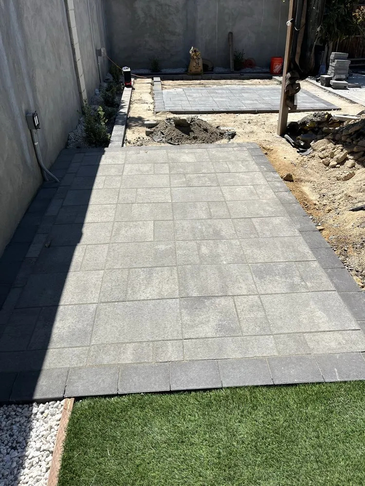 Local lawn mowing service in Huntington Beach, CA by Javier’s landscape