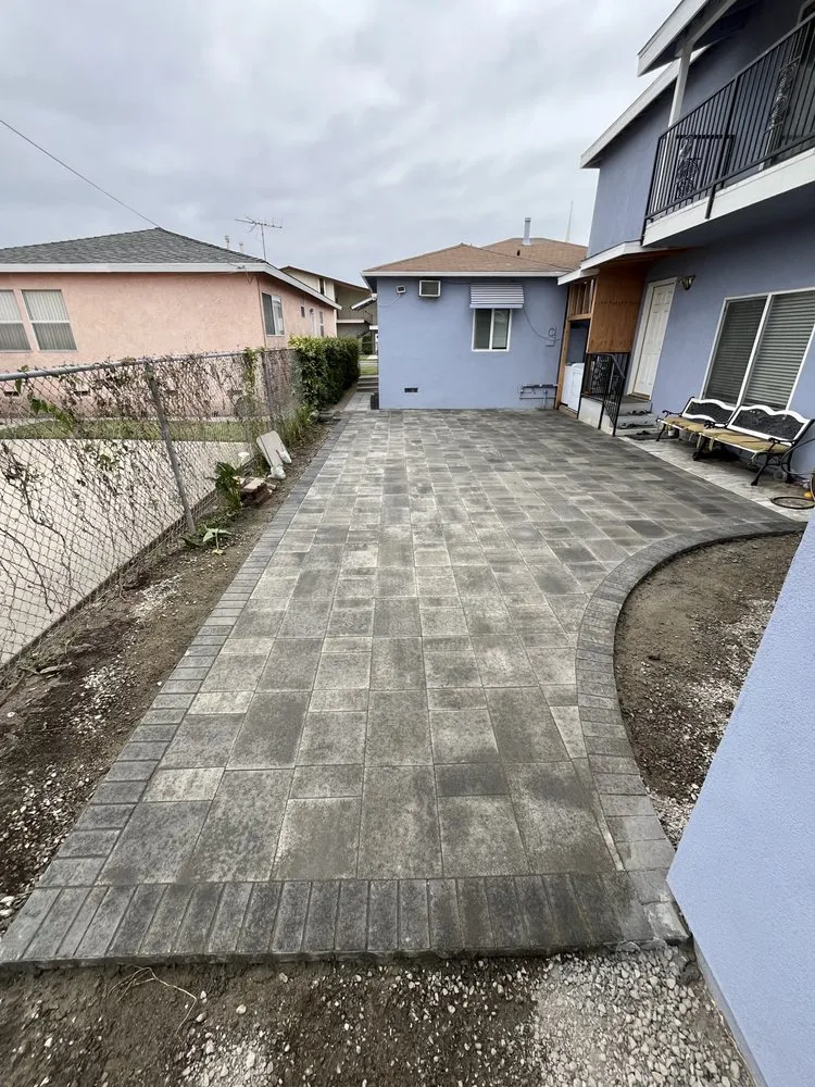 Reliable lawn care service for homes across Huntington Beach, CA - Javier’s landscape