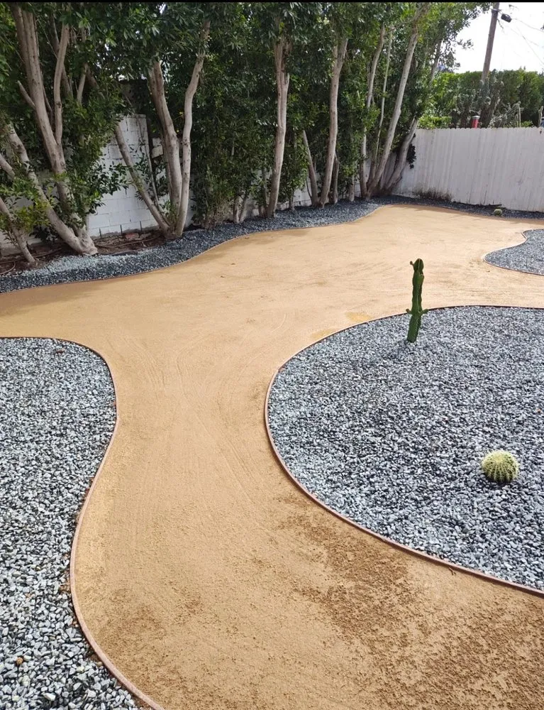 Custom garden landscaping for beautiful yards across Los Angeles, CA - Javier's Landscaping