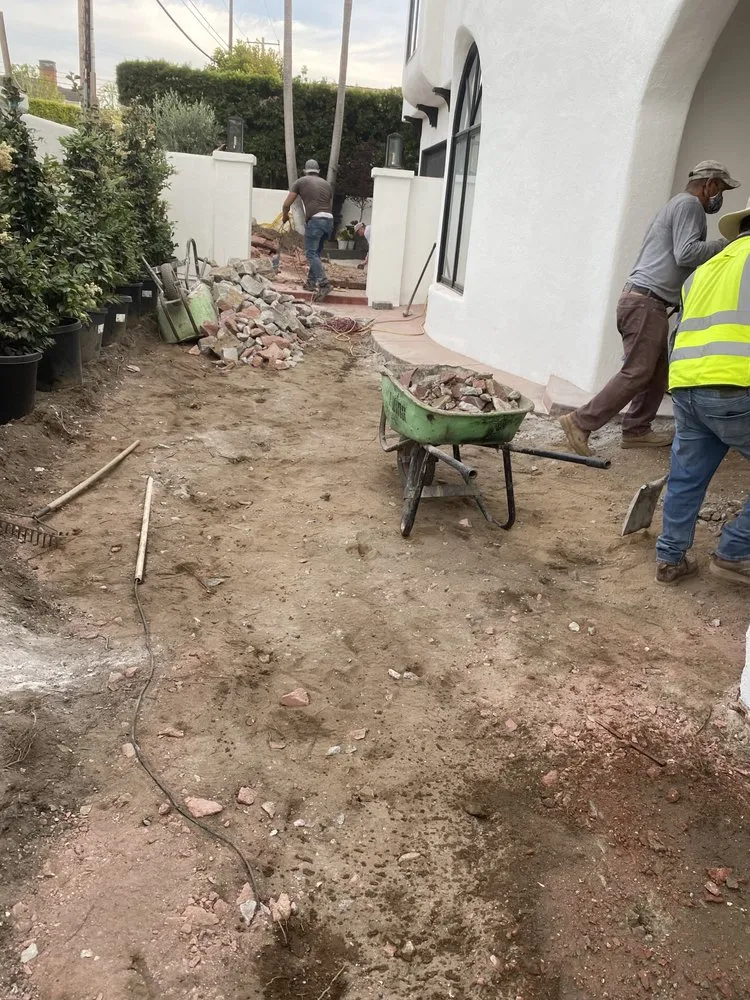 Expert landscaping services in Los Angeles, CA - Javier's Landscaping