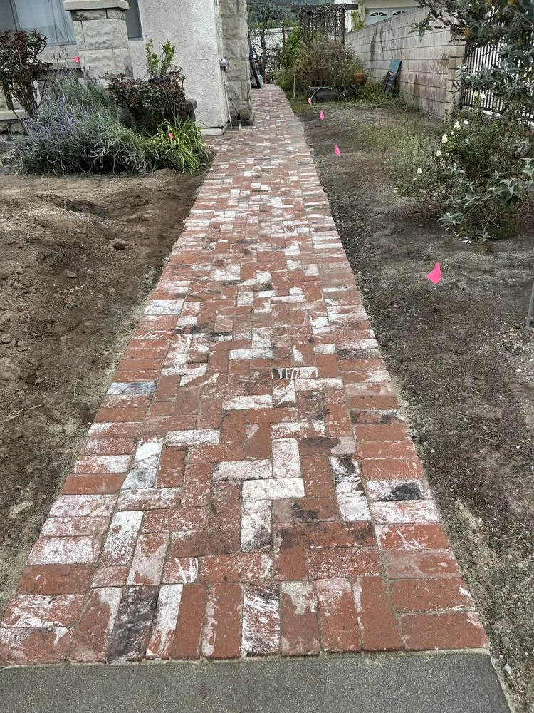 Reliable residential landscaping for residential properties across Los Angeles, CA - Javier's Landscaping