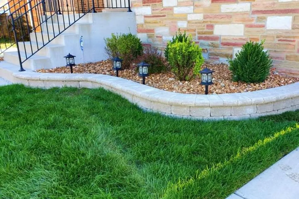 Reliable lawn care service in Chicago, IL - Javi's Landscaping