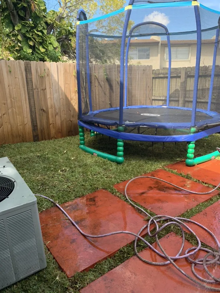 Affordable yard maintenance for homes in Pembroke Pines, FL by Javves Tree and Maintenance Services