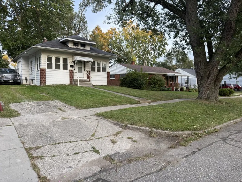 Affordable landscape installation experts serving Ypsilanti, MI - Jaws Lawn And Snow