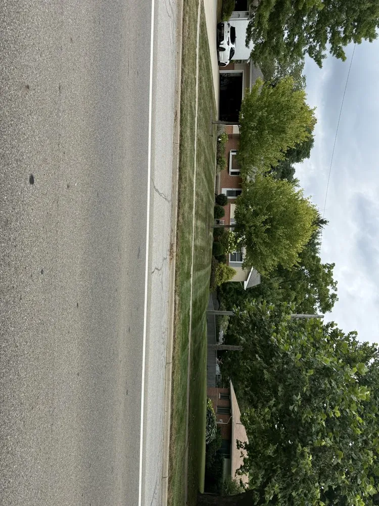 Local residential landscaping in Ypsilanti, MI - Jaws Lawn And Snow