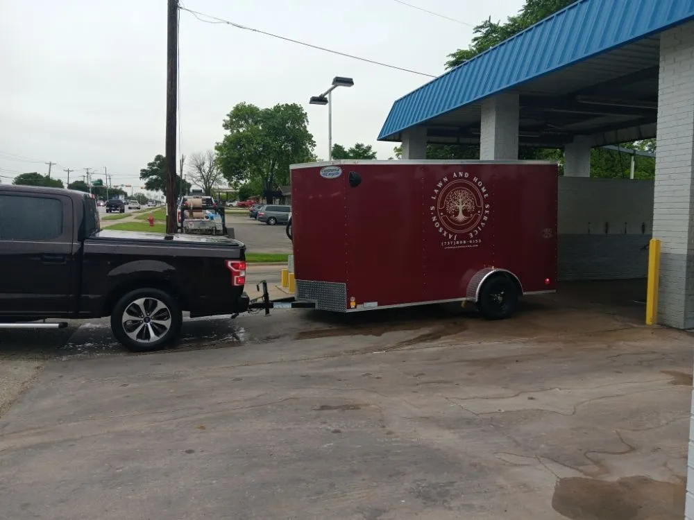 Trusted lawn mowing service near you in Round Rock, TX by Jaxsons lawn and Home service