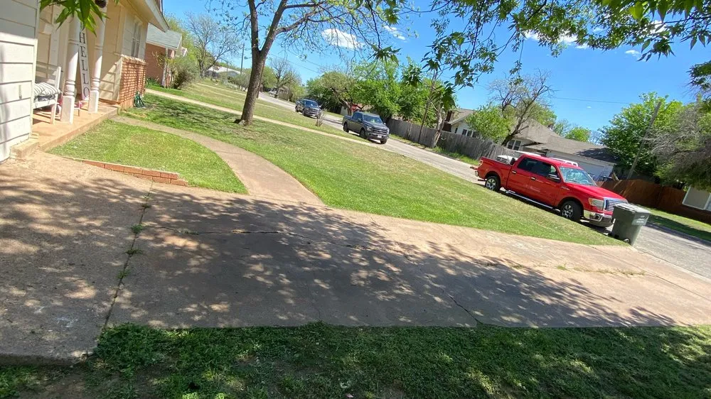 Professional lawn care service in Abilene, TX - Jay & Mike’s Lawncare