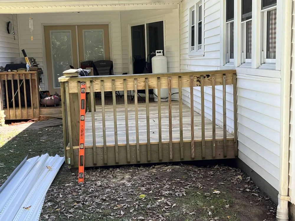 Custom lawn mowing service in Erwin, TN by Jay Bees