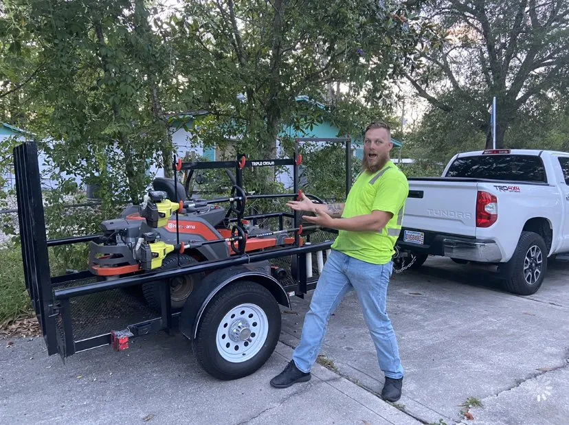 Top-rated yard cleanup service for year-round maintenance across Jacksonville, FL - Jay Bird’s Lawn Services