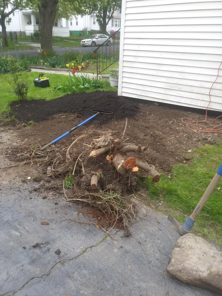 Reliable landscape design for residential properties across East Hartford, CT - Jay C Lawn Service