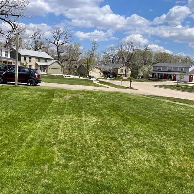 Affordable outdoor landscaping experts serving Cedar Rapids, IA - Jay Jay’s Lawn Care