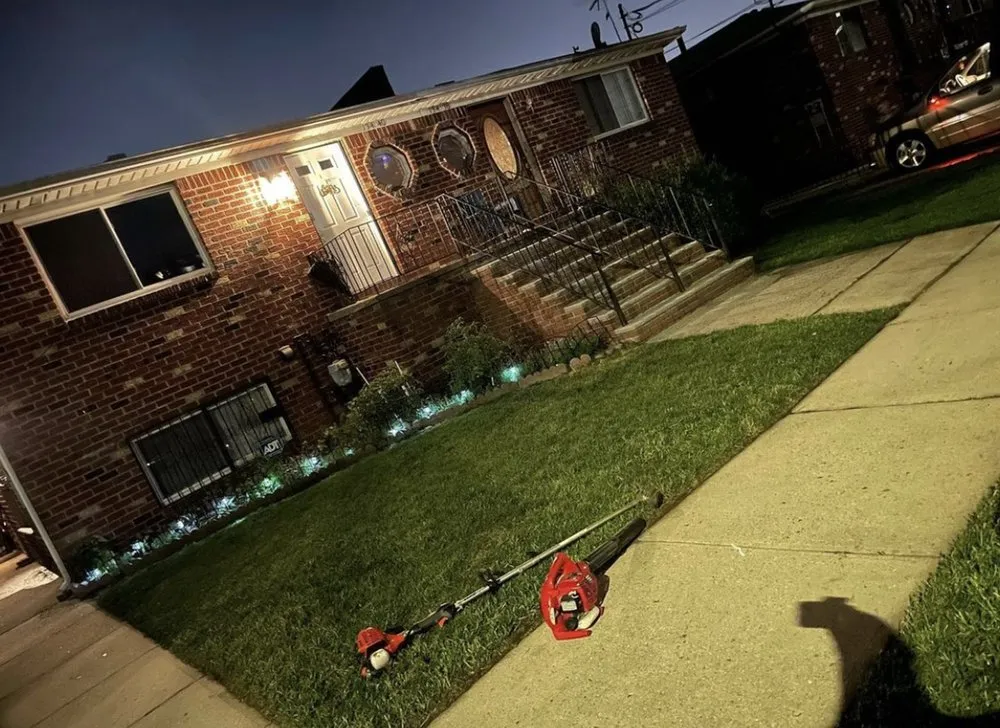 Reliable lawn mowing service experts serving New York, NY - Jay Mint Landscaping