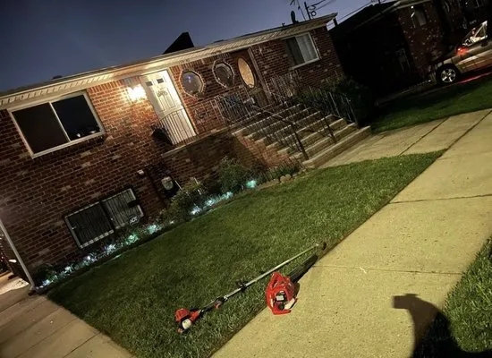 Jay Mint Landscaping Logo