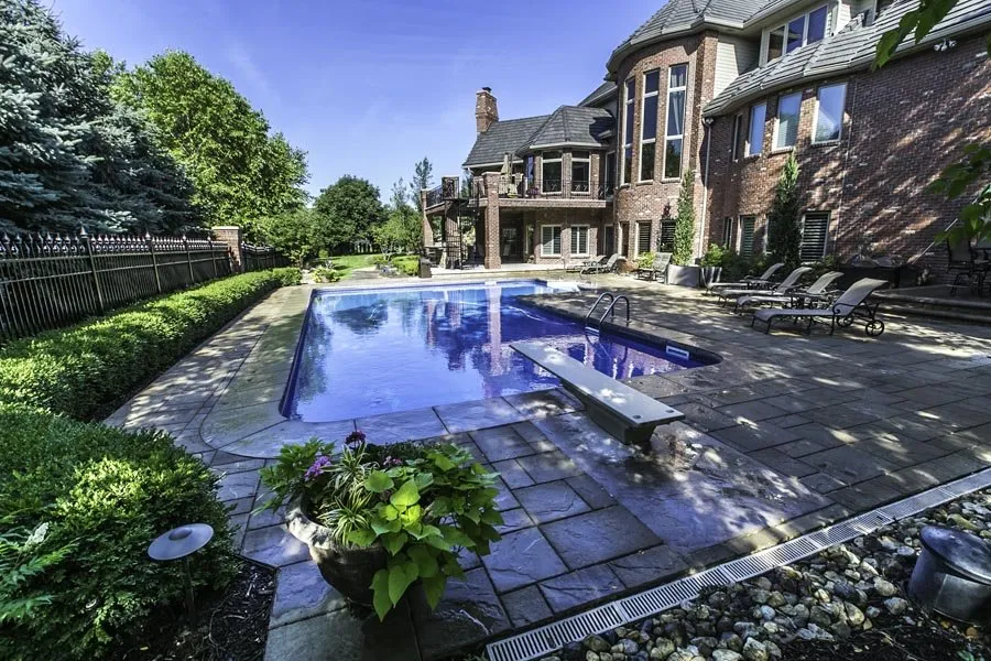 Reliable garden landscaping experts serving Omaha, NE - Jay Moore Landscaping