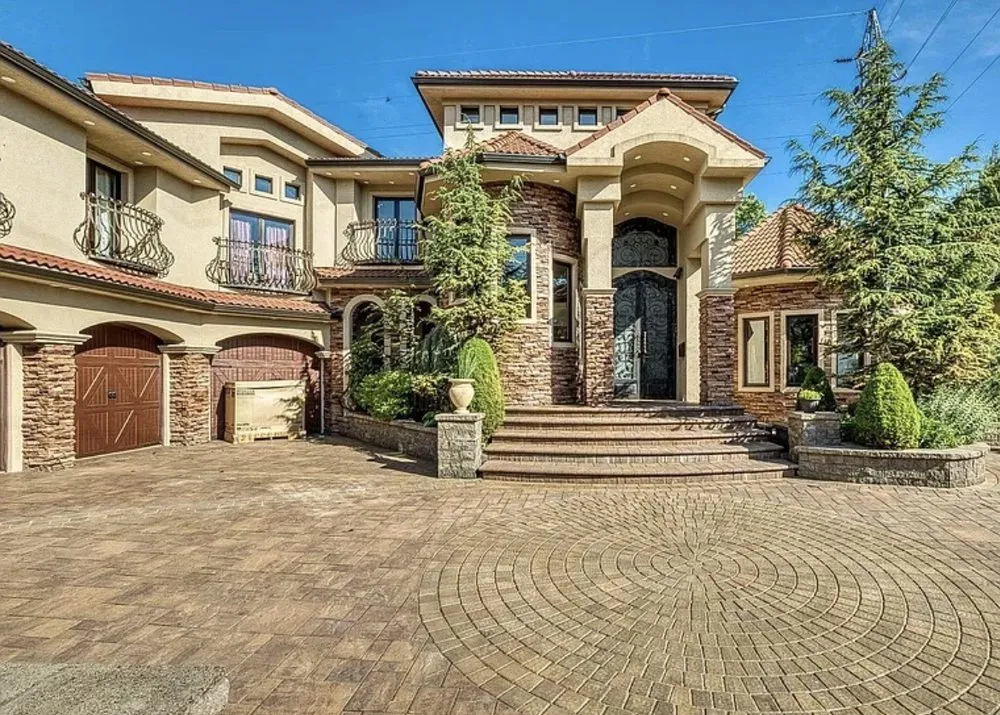 Trusted lawn care service in Baldwin, NY - Jay V Landscaping