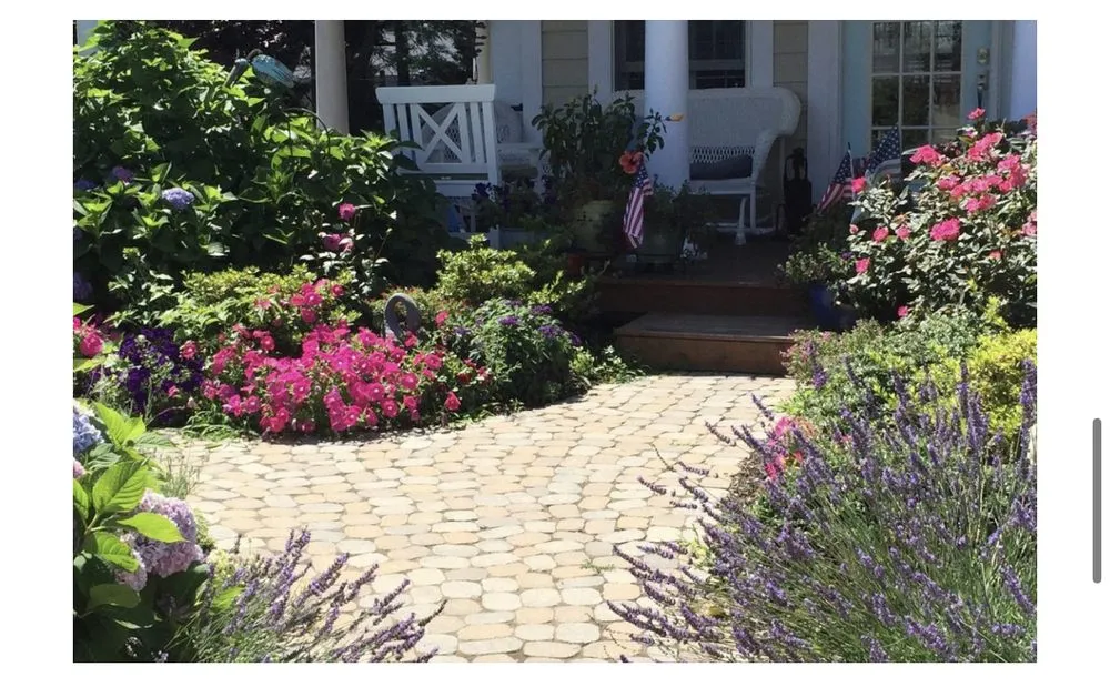 Professional yard cleanup service for beautiful yards in Baldwin, NY by Jay V Landscaping