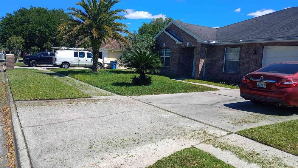 Professional residential landscaping in Jacksonville, FL - Jay Wand Services