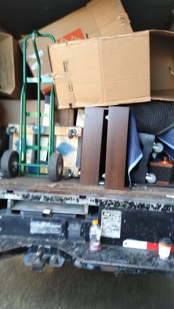 Expert lawn mowing service experts serving El Cerrito, CA - JayC Junk Removal