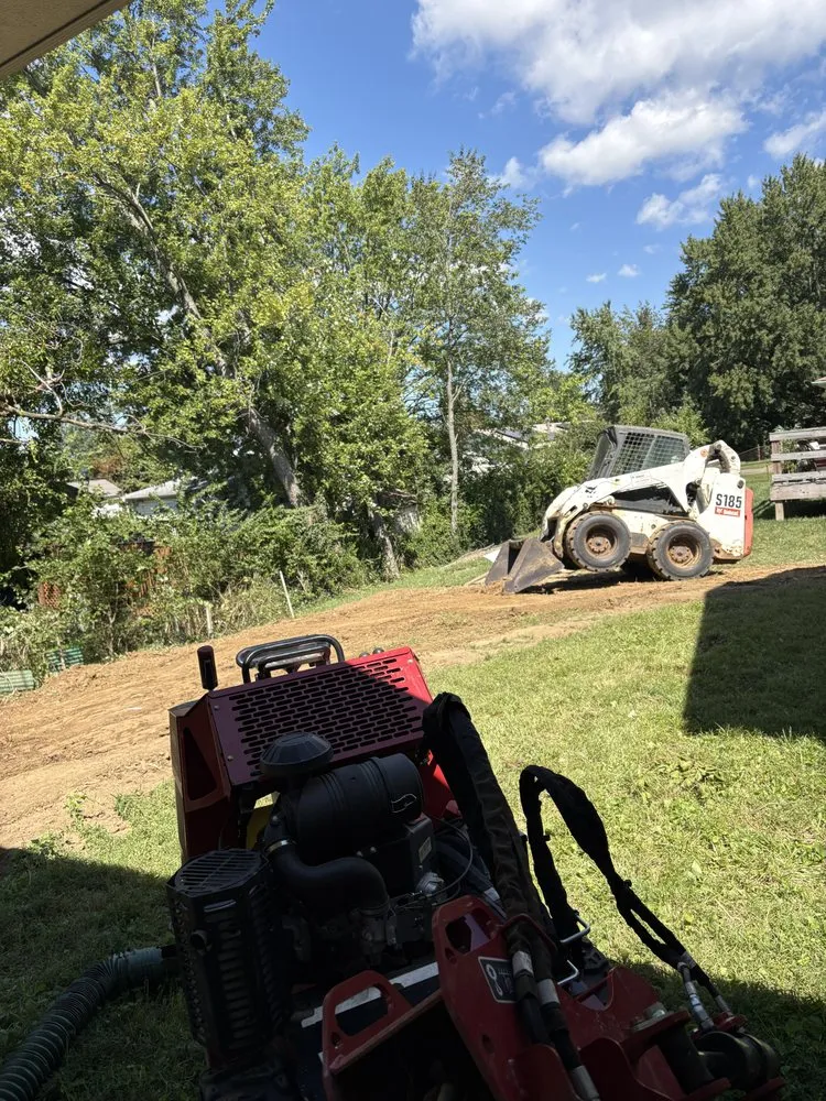 Custom residential landscaping in Cincinnati, OH by Jayco Landscaping Service