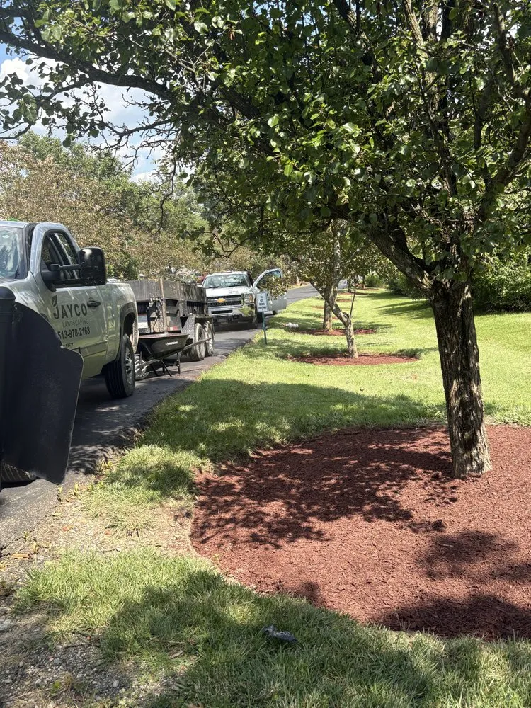 Custom outdoor landscaping experts serving Cincinnati, OH - Jayco Landscaping Service