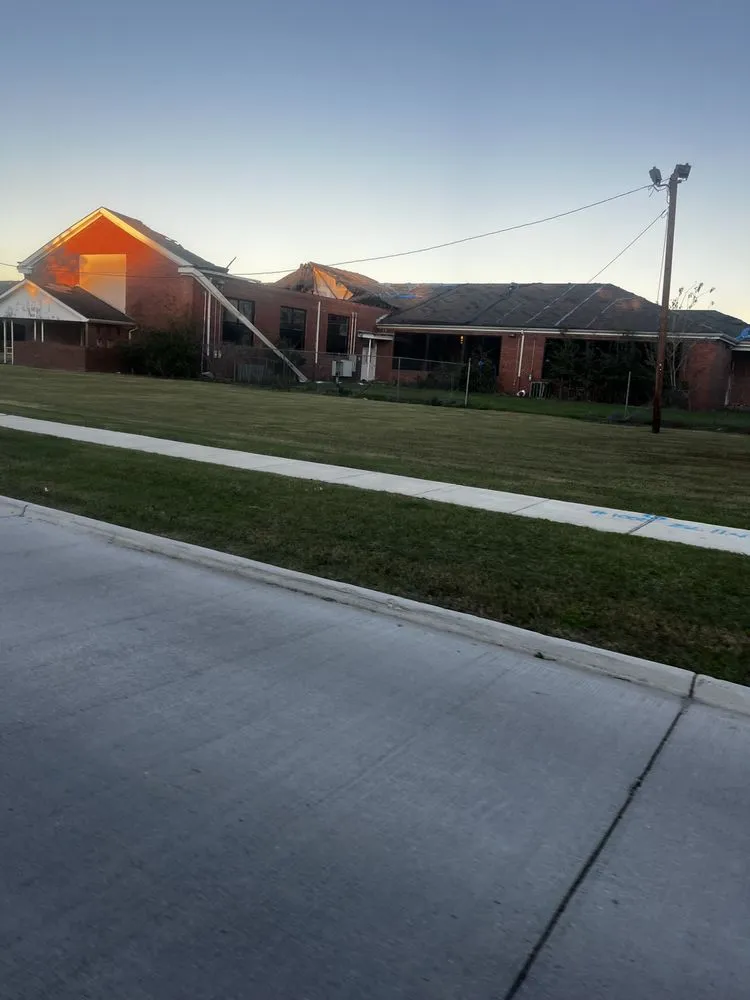 Custom garden landscaping in Lake Charles, LA - Jayde & Jayson Lawn Care