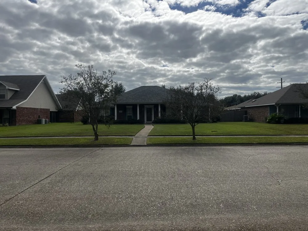 Reliable landscape design experts serving Lake Charles, LA - Jayde & Jayson Lawn Care