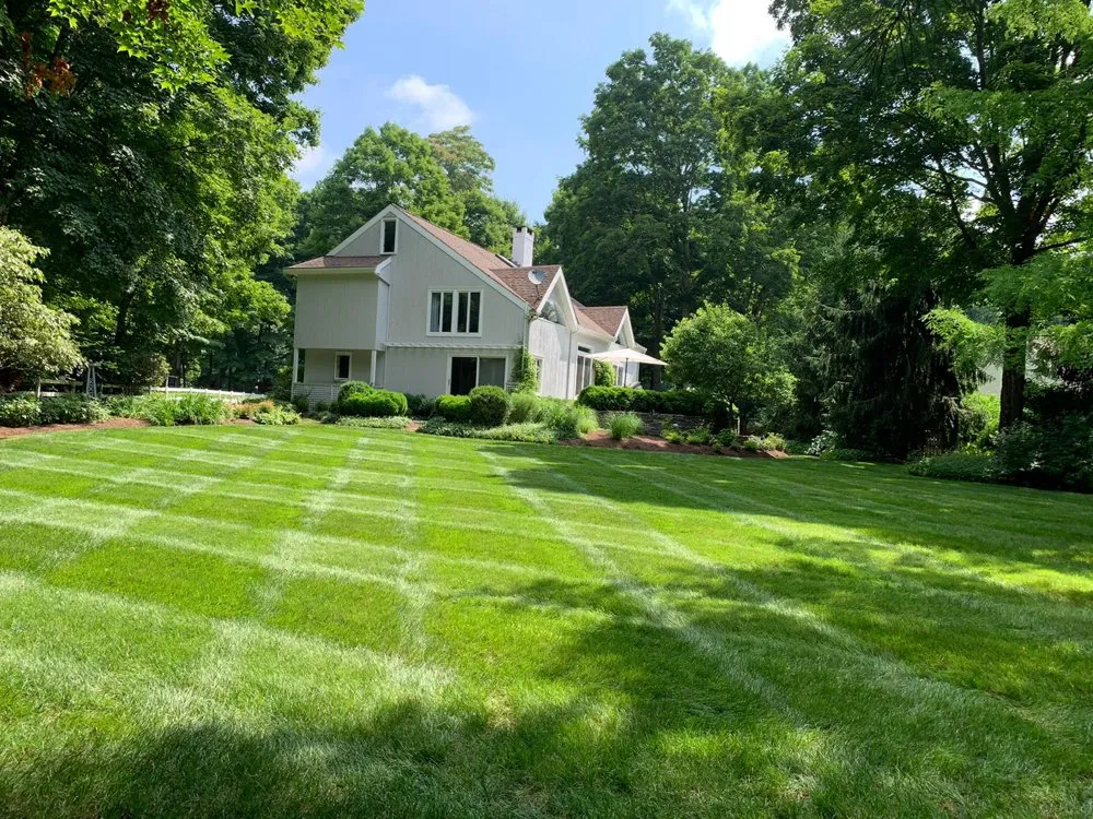 Reliable yard maintenance in Old Saybrook, CT - Jayden Landscaping