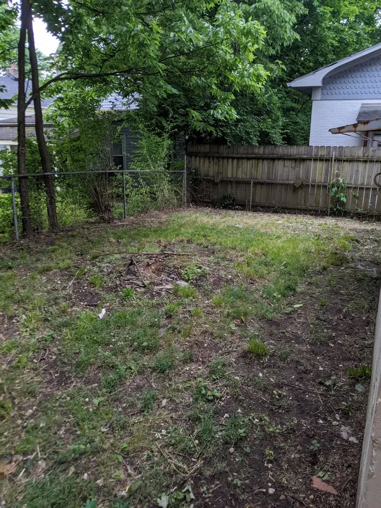 Expert yard maintenance in Cincinnati, OH - Jays Clean Cut