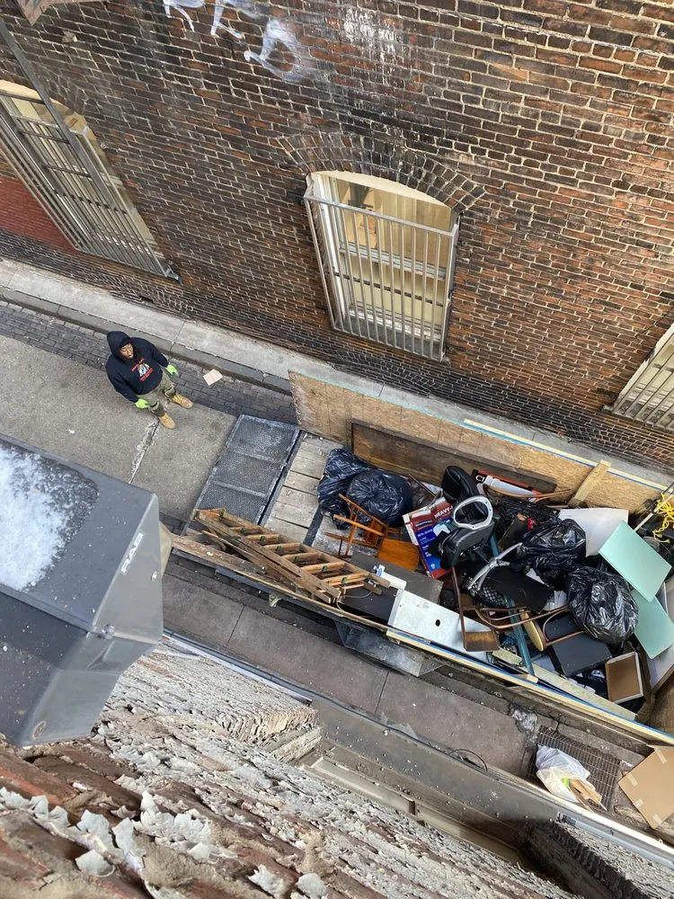 Expert lawn care service near you in Cincinnati, OH by Jays Hauling & Landscaping